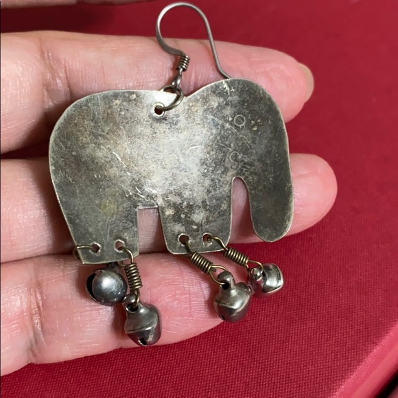 🖤VTG💕elephant earrings - Picture 7 of 8